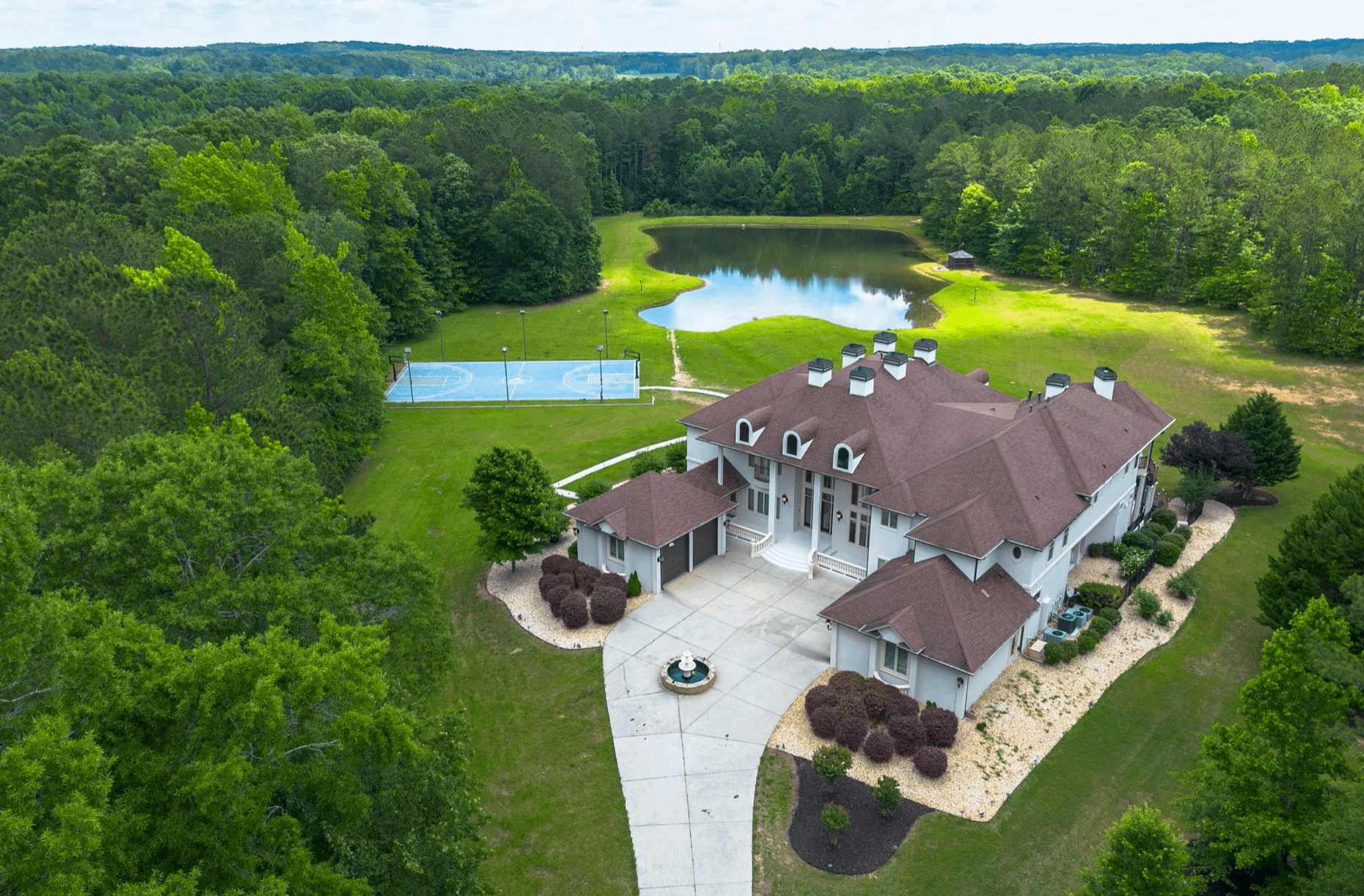 Luxury Home On 33 Acres In Fayetteville, Georgia (PHOTOS)