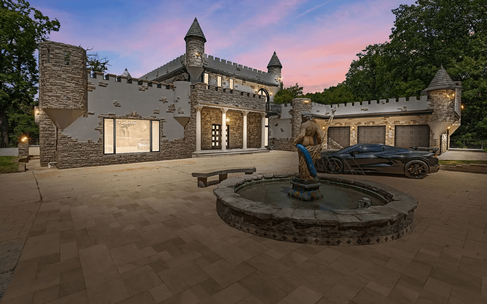 Castle-Like Illinois Home With Indoor Pool (PHOTOS)