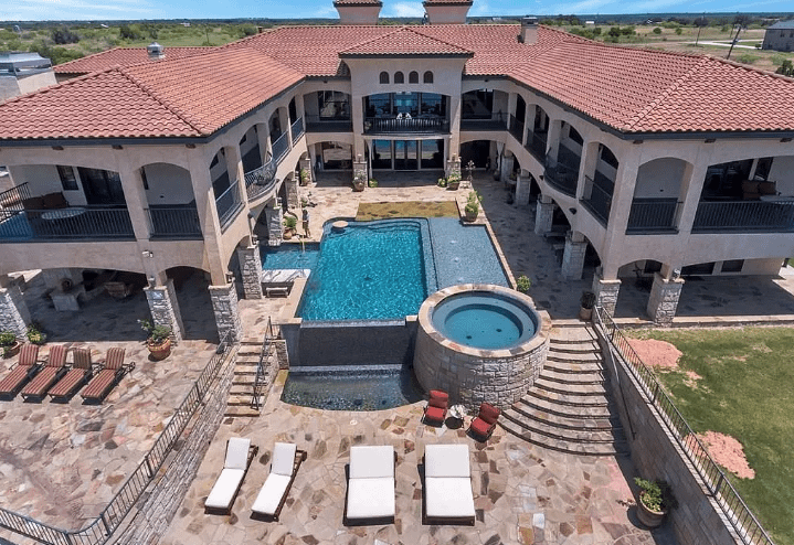 $12.5 Million Lakefront Estate In Strawn, Texas (PHOTOS)